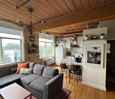 Parkdale Apartment | The Noble Loft