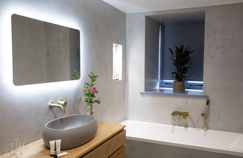 Wincanton Hotel | The Nog Inn