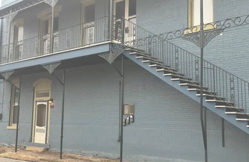 Van Buren Apartment | The Nook at Main Street Suites: Cozy studio apt in downtown Van Buren, AR