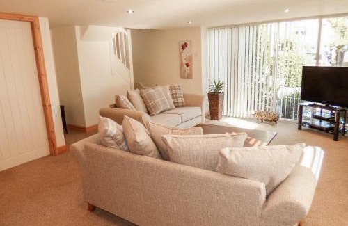 Great Longstone House | The Nook at Timbers