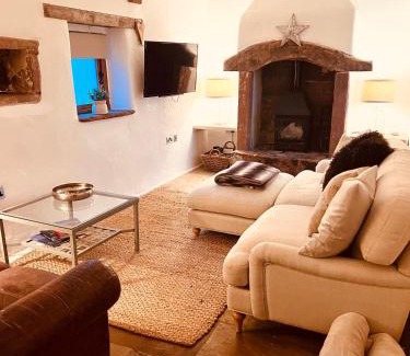 Welton House | The Nook Cottage