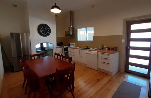 Moyhall Bed & Breakfast | The Nook Farm Cottage - Naracoorte