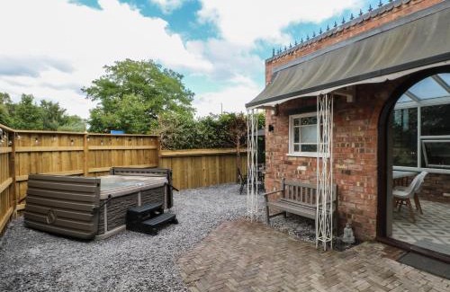 Whitchurch House | The Nook