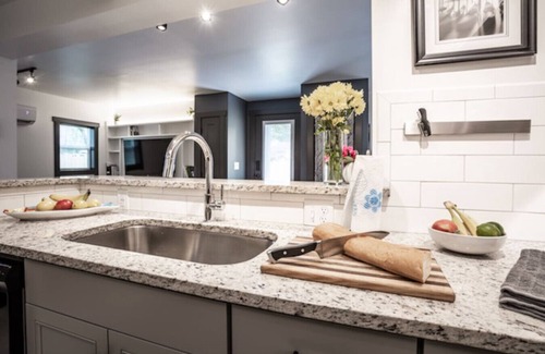 Indianapolis Condo | The Nook Near Broad Ripple/1Bed/1BA Modern Studio