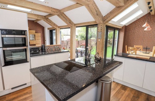 Keswick House | THE NOOK, pet friendly, luxury holiday cottage in Keswick