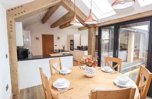 Keswick House | THE NOOK, pet friendly, luxury holiday cottage in Keswick