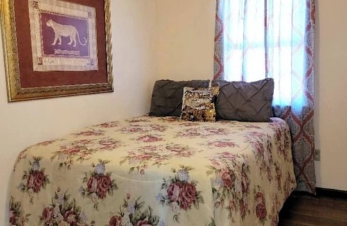 Forrest City House | "The Nook" Relax and Enjoy.
