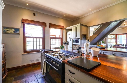 Eastcliff Villa | The Nook Sea Front Family Villa