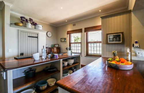 Eastcliff Villa | The Nook Sea Front Family Villa