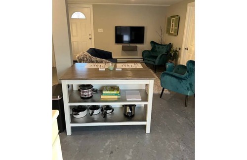 Rensselaer Apartment | ThE NooK