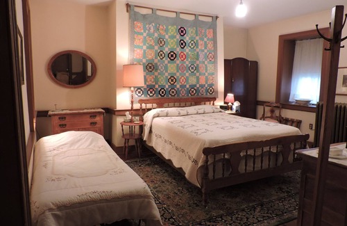 Ebensburg Bed & Breakfast | The Noon-Collins Inn