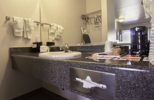 Torrey Hotel | The Noor Hotel