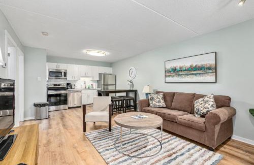 Collingwood House | The Nordic - Central Collingwood Condo