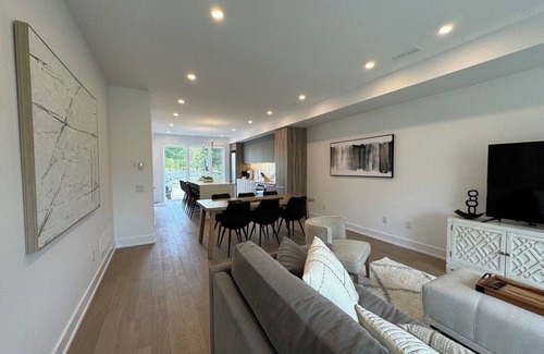 Gravenhurst House | The Nordic Elegance Villa at Muskoka Bay Resort!