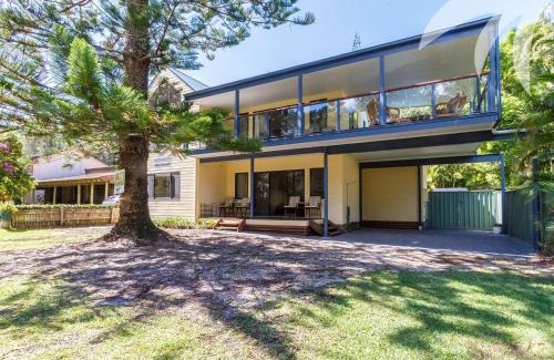 Smiths Lake House | The Norfolk