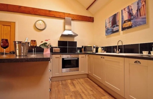 Felmingham Other | The Norfolk Farmhouse & Barn, (sleeps18) - close to coast with hot -tub.