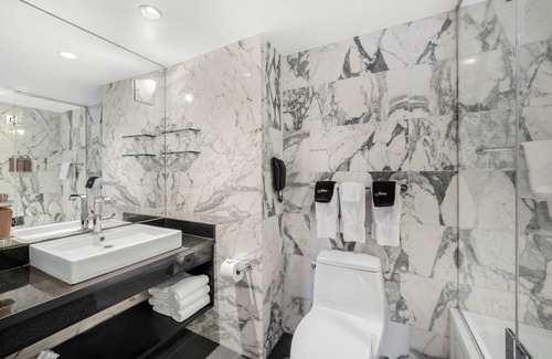 Kalorama Heights Hotel | The Normandy Hotel