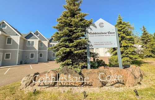 Grand Marais Apartment | The North Shore Cottage
