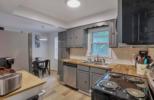 Columbus House | The Northern Light - 3 BR 2 full bath