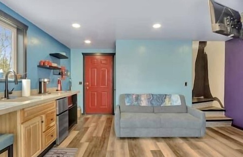 Houston House | The Northern Lights Oasis