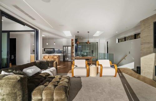 Kelvin Heights House | The Northview Residence
