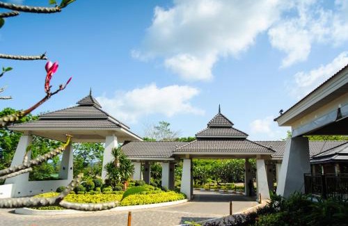 Pak Nam Hotel | The Nouveau Chumphon Beach Resort And Golf