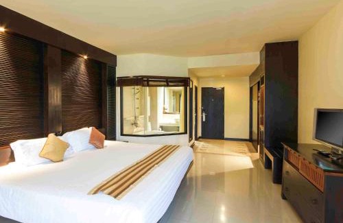 Pak Nam Hotel | The Nouveau Chumphon Beach Resort And Golf