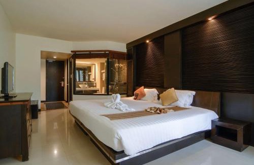 Pak Nam Hotel | The Nouveau Chumphon Beach Resort And Golf