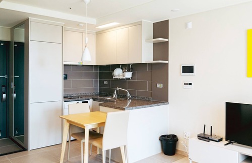 Yeonsu-gu Apartment | The November Stay In Landmark