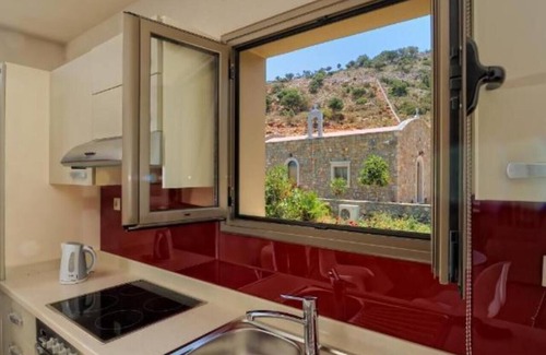 Malia Hotel | The Noverian Scenic Crete 5 Star Hilltop Villa Resort & Spa