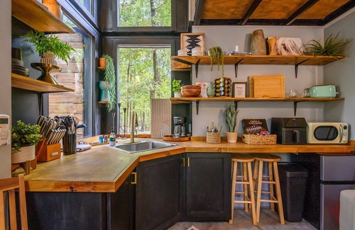 Broken Bow Cabin | The Novia - Woodsy Couples Retreat