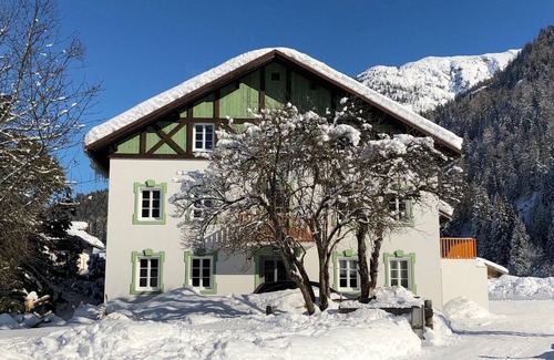 Bach House | The nussi's chalet !!!