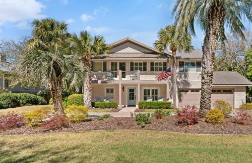 East Beach House | The Oak on the River - 2311 Ocean Rd