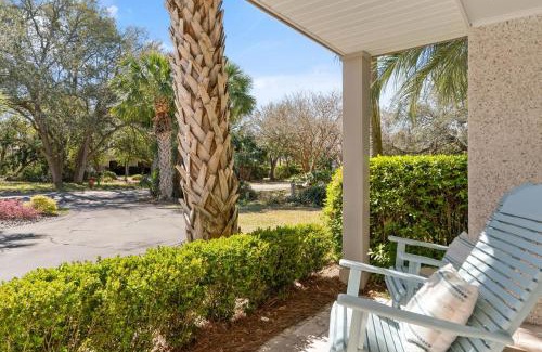 East Beach House | The Oak on the River - 2311 Ocean Rd