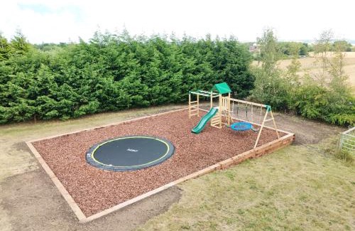 Crook House | The Oak & The Log Cabin, Sleeps 10, 2 Hot Tubs Near Durham City & Bishop Auckland