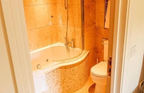 Scawton Hotel | The Oak Tree Inn