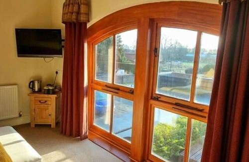 Scawton Hotel | The Oak Tree Inn