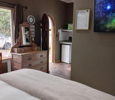 Komani House | The Oak Treehouse BnB Queenstown
