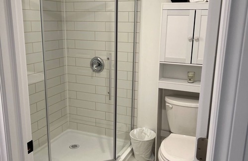 Alliston House | The Oake Room - Modern Convenience