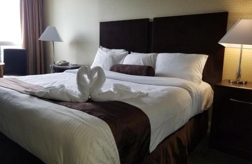 Fallsview Hotel | The Oakes Hotel Overlooking the Falls