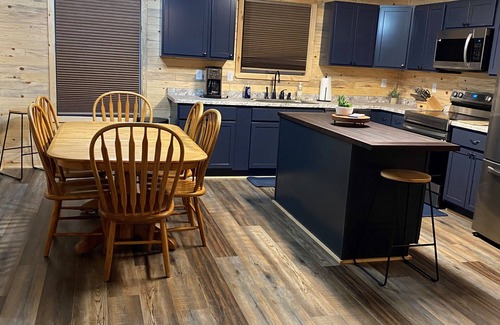Birch Run Township House | The Oaks - Frankenmuth/Birch Run