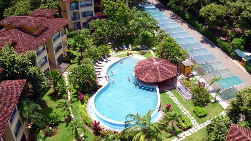 Tamarindo Apartment | The Oaks Tamarindo Pool Front Condominiums fast wifi