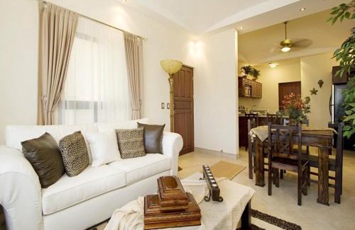 Tamarindo Apartment | The Oaks Tamarindo Pool Front Condominiums fast wifi