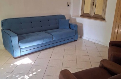 Paola Apartment | The Oaks. two-room apartment for 4.