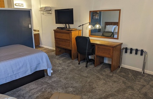 Sterling Hotel | The Oakwood Inn