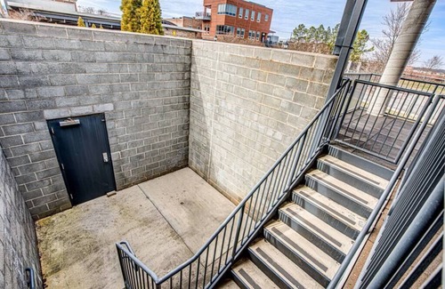 Winston - Salem Apartment | The Oasis at Camel City Lofts WS