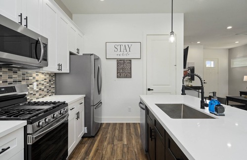 Northside House | The Oasis Modern New Luxury House Near Downtown