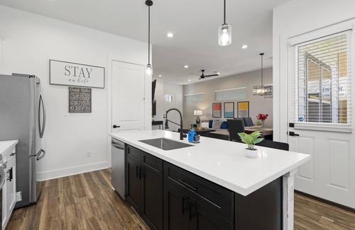 Northside House | The Oasis Modern New Luxury House Near Downtown