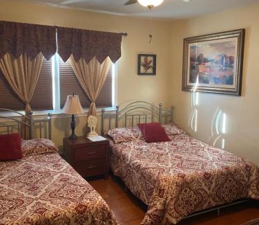 Clinton House | The Oasis