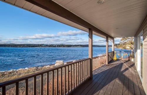 Sambro House | The Ocean Pearl Cottage